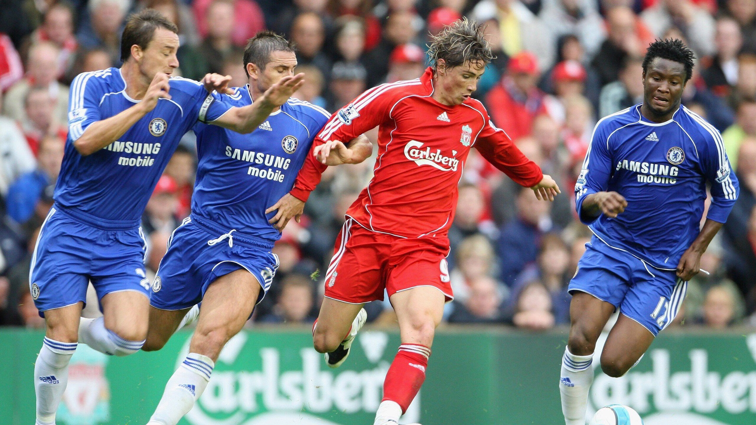 红牛风暴席卷银石，维斯塔潘惊艳四座，法拉利力克梅赛德斯改写F1格局